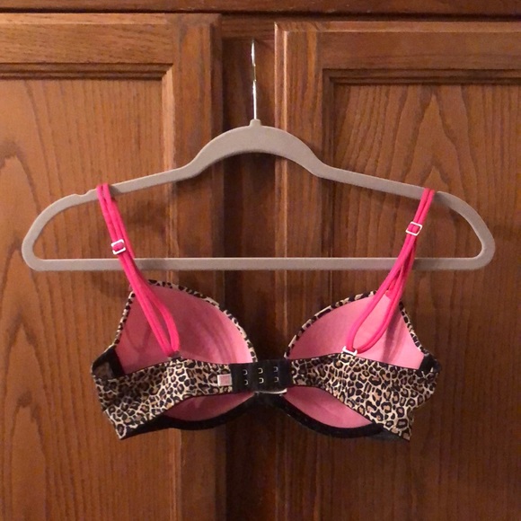 Victoria’s Secret- Heartbreaker Plunge Push Up Bra - Picture 4 of 7